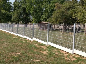 Oplocení panely 2D ZN v.1430mm s podhrabovou deskou