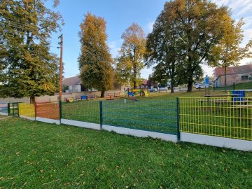 Panely 2D s podhrabovou deskou, dětské hřiště Nová Ves